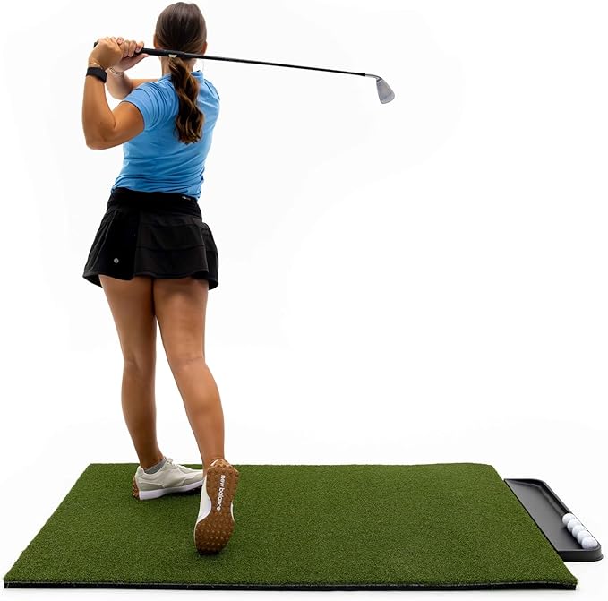 Perfect ReACTION Golf Mat - 3x5 Feet Premium Turf Indoor/Outdoor Mat for Hitting & Chipping - Golf Stance Mat w/ Golf Accessories (Golf Tray + 3 Rubber Golf Tees)