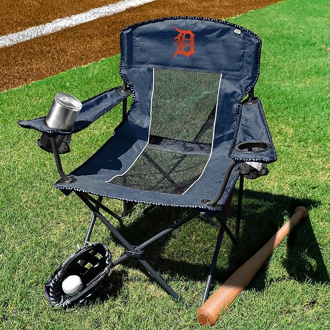 Equip Outfield Chair